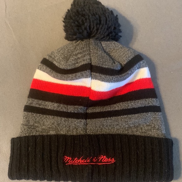 Chicago Bulls hat - Picture 2 of 2